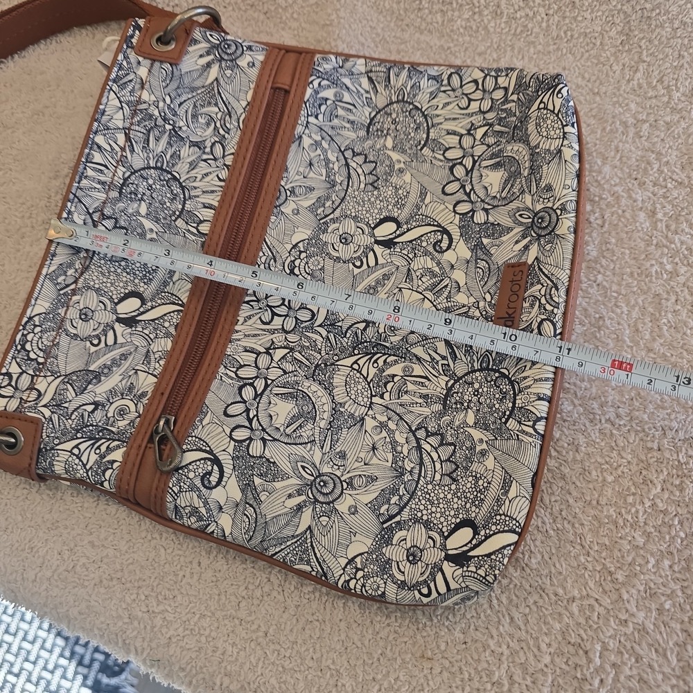 Sakroots Artist Circle Flat Crossbody Navy Spirit Desert Print Floral Purse‎ Bag - Picture 11 of 13